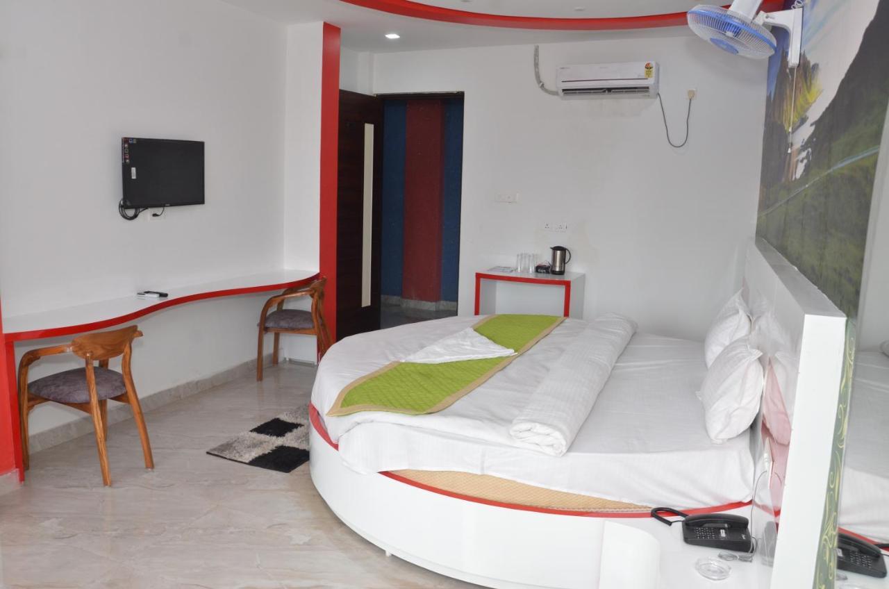 Raiwala Hotel Blue Bell מראה חיצוני תמונה